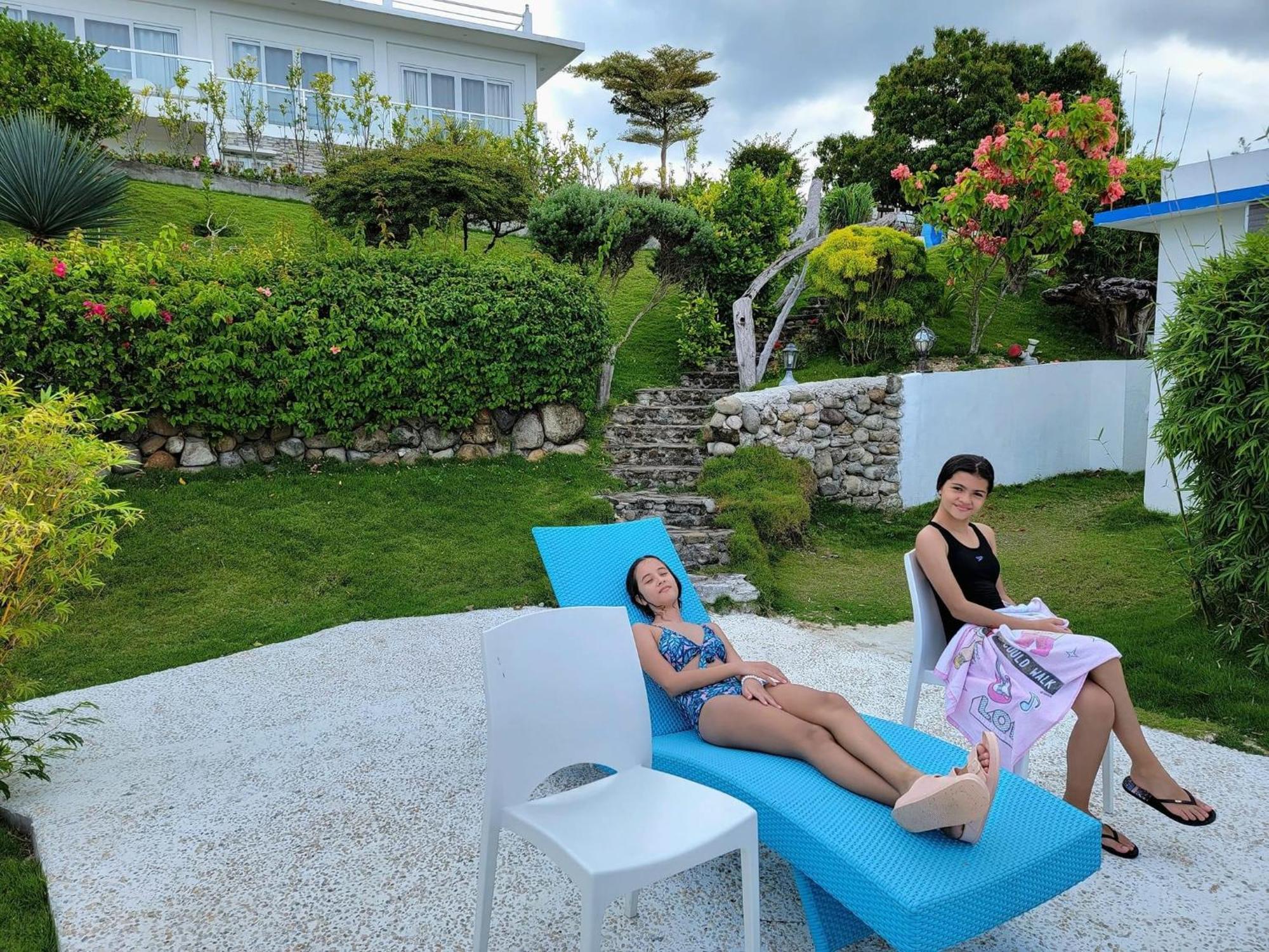 1888 Beach Resort Dumaguete City Eksteriør bilde