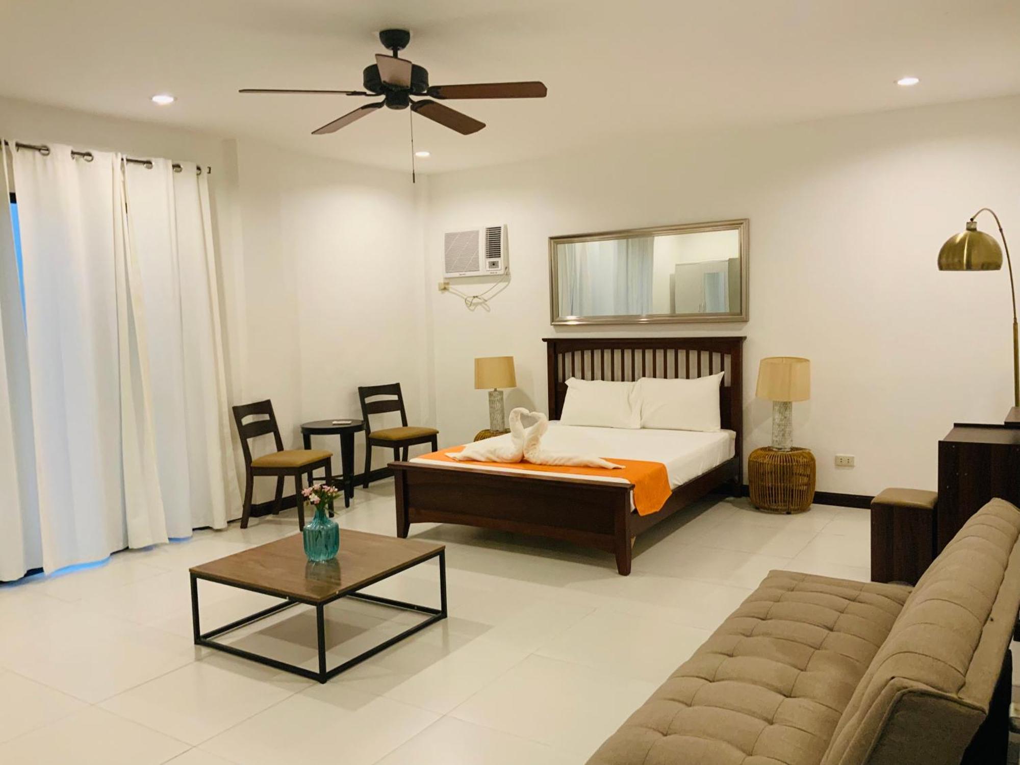 1888 Beach Resort Dumaguete City Eksteriør bilde