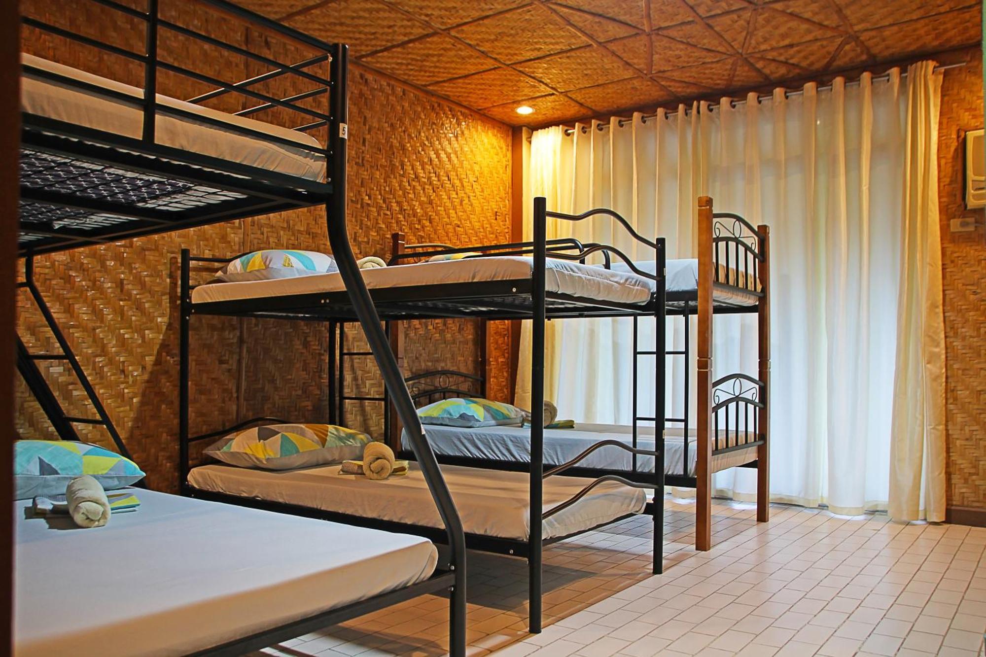 1888 Beach Resort Dumaguete City Eksteriør bilde
